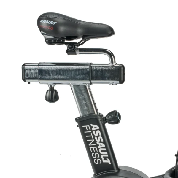 ProX_seat-adjustment_main_1600 Assault AirBike Pro X com transmissão por correia